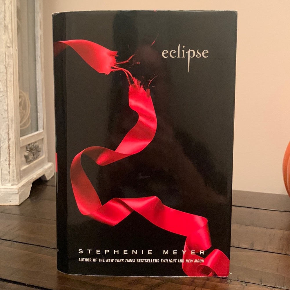 Twilight: Eclipse Hardback by Stephanie Meyer
